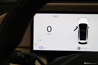 2026款沃尔沃XC70插电 四驱超长续航