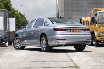 2026款奥迪A8L 55 TFSI Horch创始人版