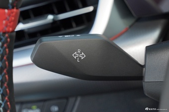 2025款宝马X1 M35Li