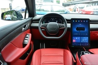 2021款赛力斯SF5 四驱华为智选版