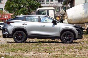 2025款瑞虎5x 高能版 1.5T CVT舒适型