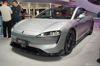 2025广州车展实拍：智界S7