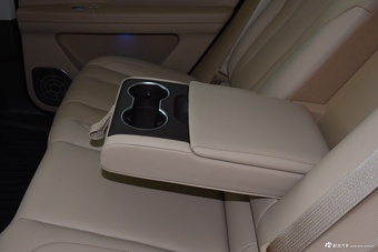 2024款问界M7 1.5T 两驱Plus版 5座