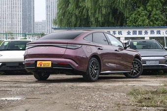 2023款海豹DM-i 1.5T 121km 尊荣型