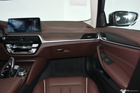 2021款宝马5系混动 535Le 豪华套装