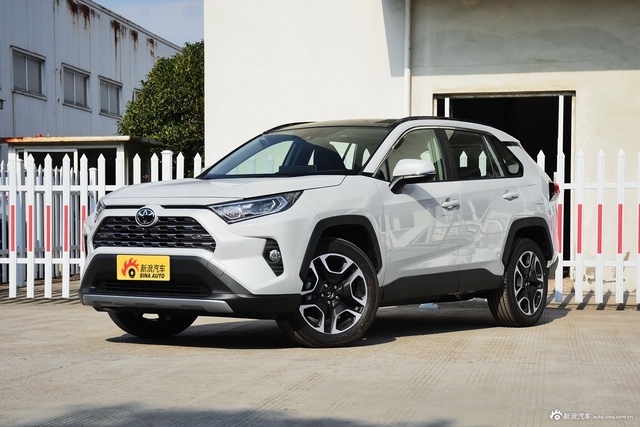 2020款RAV4荣放2.0L CVT四驱尊贵版
