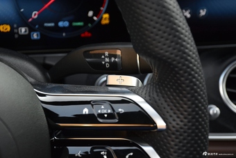 2021款奔驰E级（进口） E 260 时尚型运动版