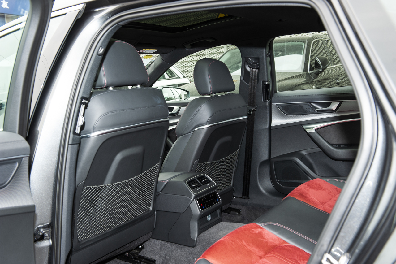 2019款奥迪A6L 2.0T自动尊享动感型