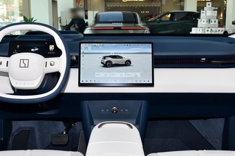 2025款ZEEKR X 五座长续航版