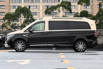 2025款傲旋 2.0T 纵横四海50周年限量版