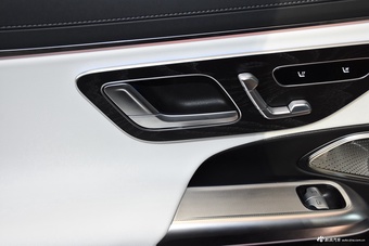 2024款奔驰E级 E 300 L 豪华型