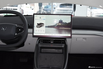 2025款极狐 阿尔法S5 560MAX 185kW