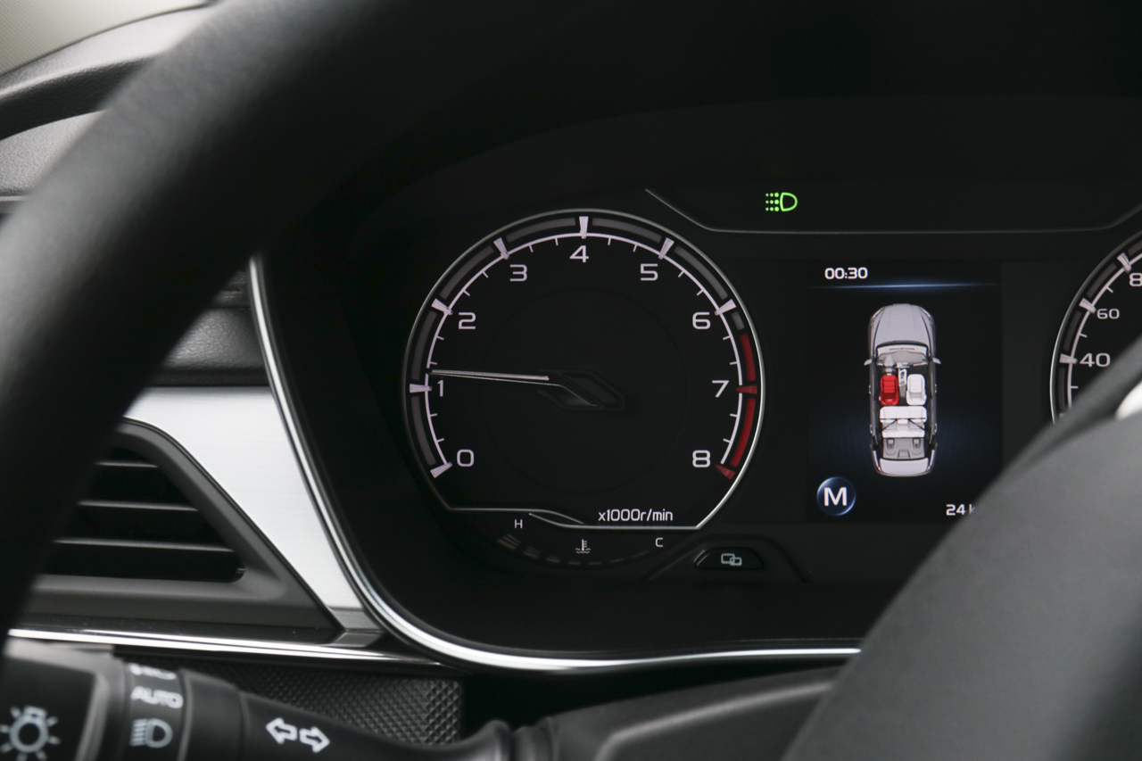 2019款吉利缤瑞1.0T手动200T手动缤驰版