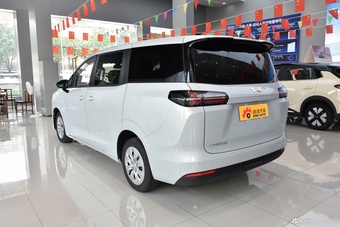 2025款五菱星光730 1.5T 6MT 舒适型