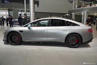 2025广州车展实拍：智界S7