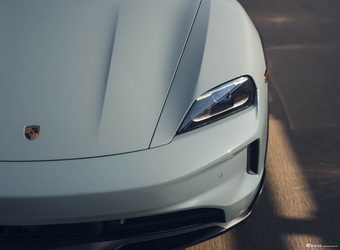 2025款Taycan 4S Cross Turismo 官图