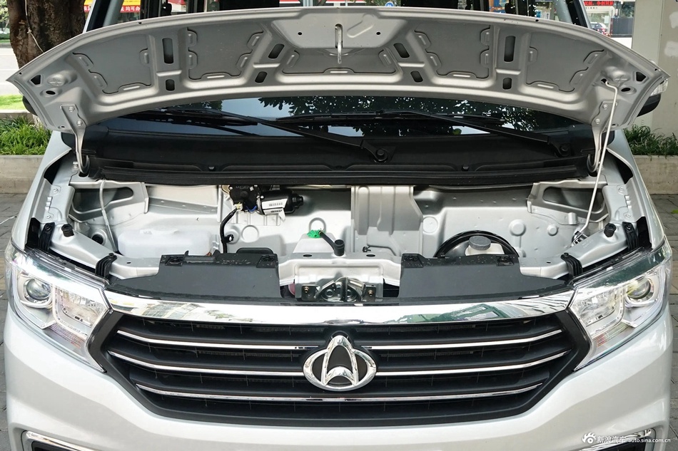 2023款跨越星V3 1.5L汽油标准型7座客车