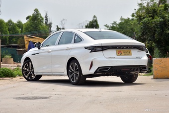 2025款艾瑞泽8 1.6T DCT尚