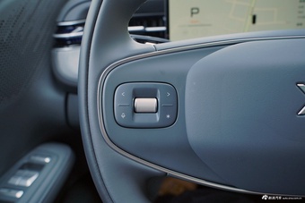 2025款小鹏G6 625 长续航 Max 旗舰版