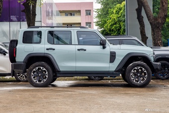 2026款坦克300L Hi4-T