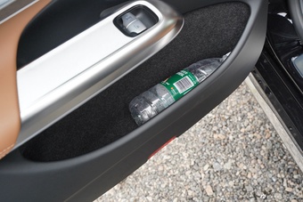 2025款奔驰E级改款 E 300 L 豪华型