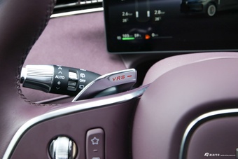 2025款岚图FREE+ 四驱乾崑版