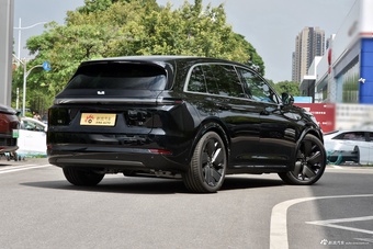 2025款理想L7 Ultra 智能焕新版