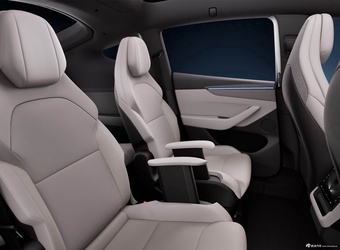 2025款Model Y L 长续航全轮驱动版