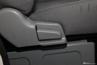 2021款凯锐浩克2.0L手动畅运标准6座平顶1TZS