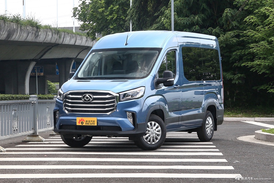 2022款上汽大通MAXUS V90 2.0T AMT运杰前驱短轴高顶后单胎6座