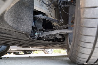 2025款零跑B10 510悦享智驾版