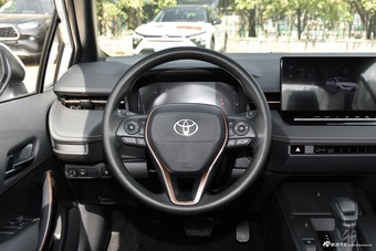 2026款雷凌L 智能电混双擎 1.8L 领先版