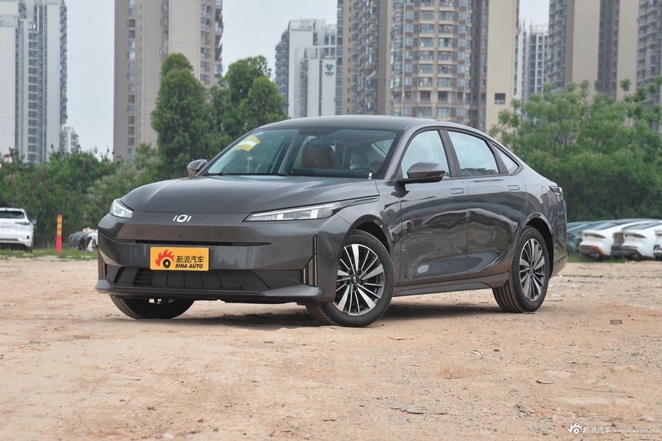 2024款长安启源A05 真香版145 尊贵型