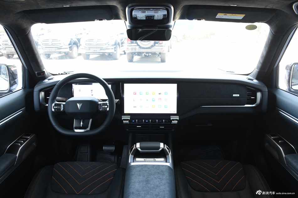 2024款深蓝G318 四驱空悬版