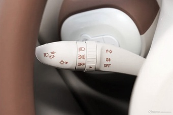 2026款奔腾小马 222km 炫彩马