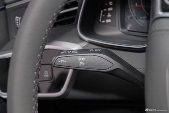 2026款奥迪A6L 45 TFSI 臻选动感型