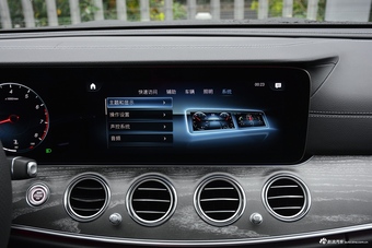 2021款奔驰E级改款 E 300 L 运动豪华型 