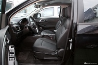 2023款铃拓 2.5T手动四驱柴油领航版长轴