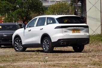 2024款瑞虎8 L 2.0T 两驱舒适版 5座