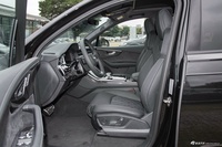 2024款奥迪SQ7 4.0 TFSI 暗夜骑士版