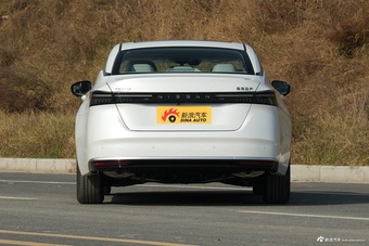 2026款天籁 2.0L 智能超舒适版