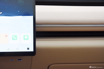 2025款星纪元 ET 增程 240 Pro四驱高速辅助驾驶