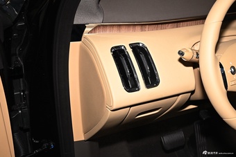 2025款深蓝S09 后驱Ultra+超长续航版