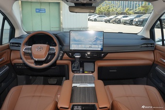 2027款赛那SIENNA 2.5L 双擎四驱尊贵版图片