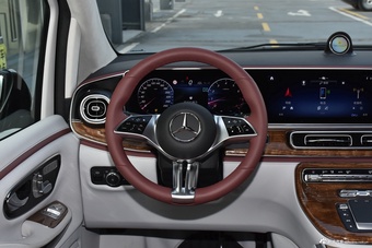 2025款莱茵旅行者 2.0T 北极星