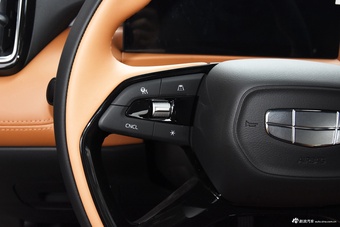 2025款博越L 第四代 1.5TD DCT 山河