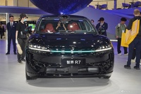 2025广州车展实拍：智界R7