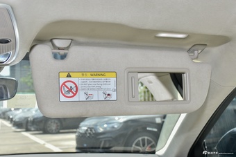 2025款奥迪A8L 55 TFSI quattro 旗舰型