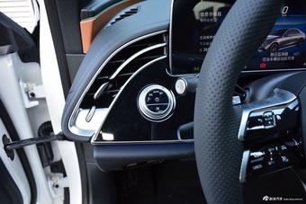 2024款奔驰E级 E 260 L 运动型