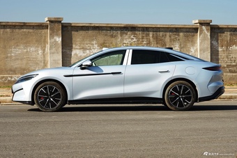 2025款汉L EV 701KM激光雷达尊享型